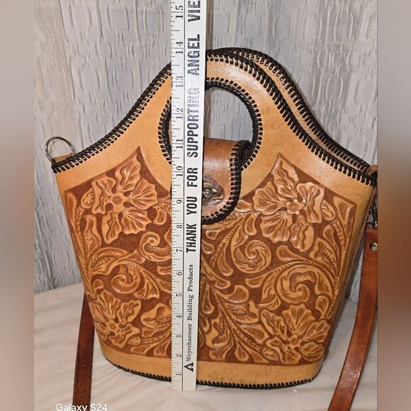 Vintage tooled leather Med. bag 14" - Picture 6 of 16